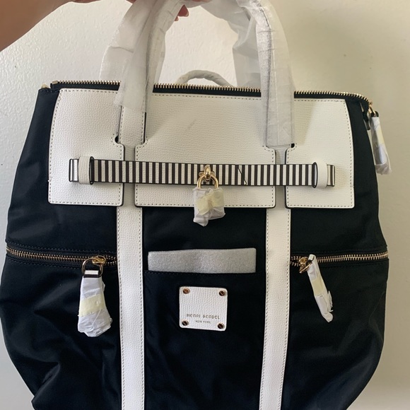 henri bendel Handbags - Black and white Henri Bendel purse